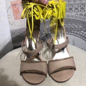 Bebe heels size 6